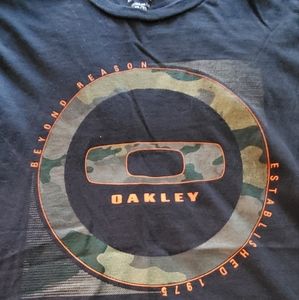 Mens Oakley Tshirt